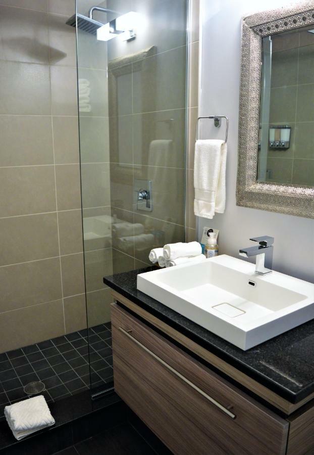 Simply Luxury Stays Ottawa Exterior foto